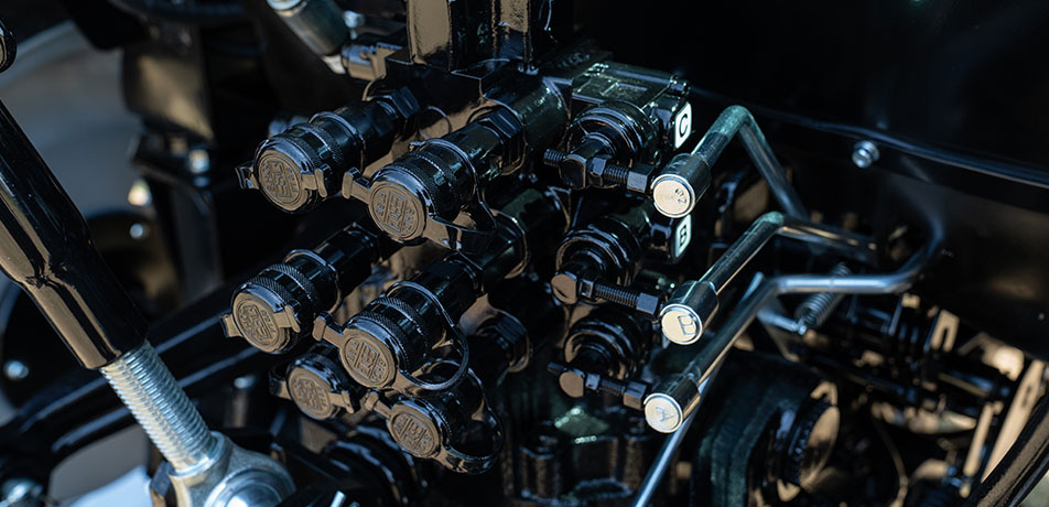 6-Port Rear Remote Hydraulic Valves